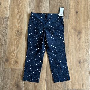 Charter Club waist smoothing, tummy slimming capris navy with white dots, size 6